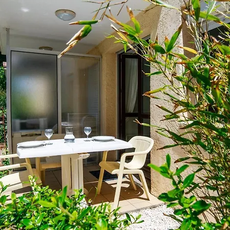 Benoît à 80m, Terrasse&jardinet Appartement