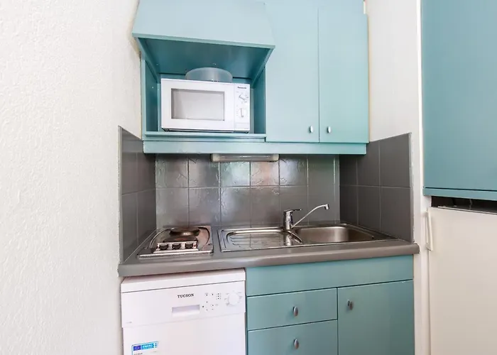 Benoit A 80m, Terrasse & Jardinet Apartment *